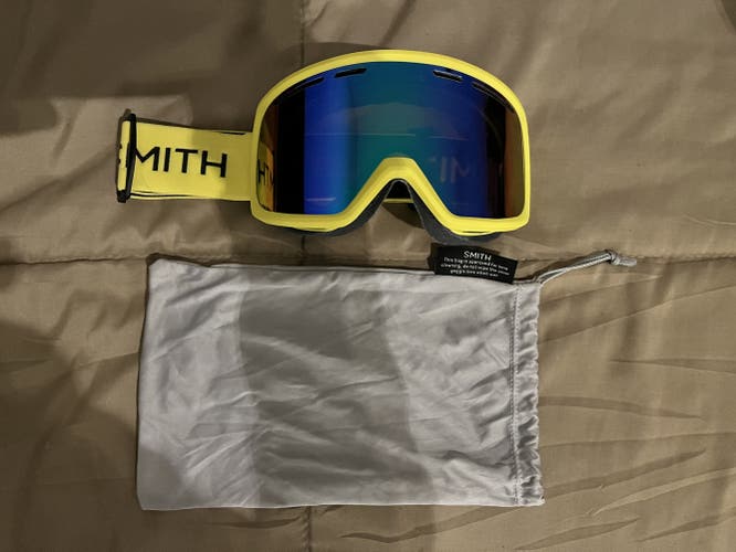 Yellow Used Men's Smith Ski Goggles