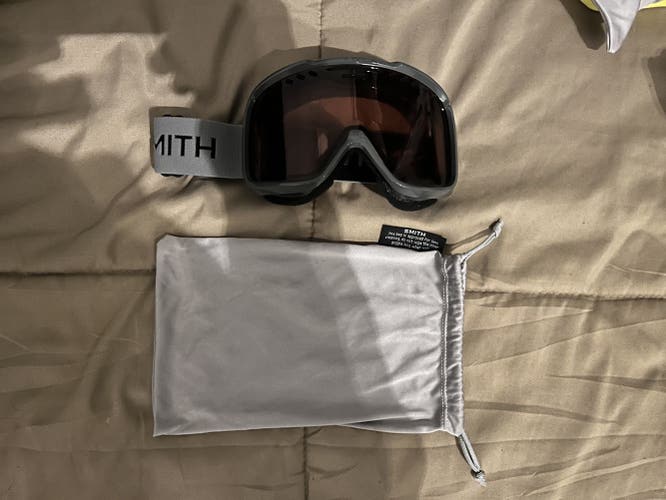 Gray Used Men's Smith Project Ski Goggles Medium