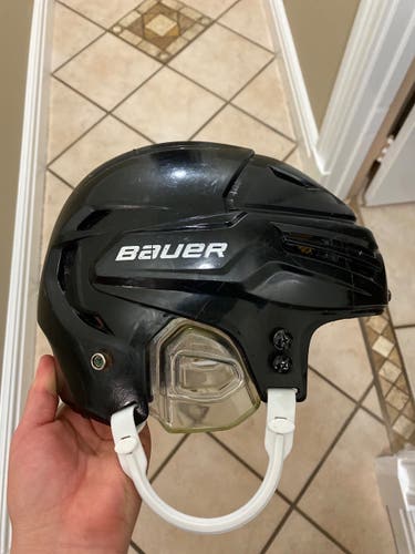 Black Used Medium Bauer  Re-Akt 100 Helmet