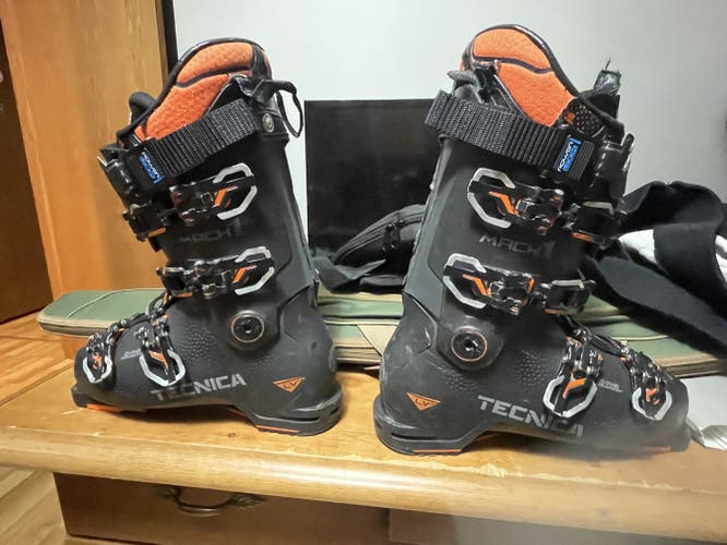 Used Tecnica Medium Flex Mach 1 Ski Boots