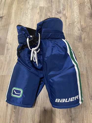 Bauer Supreme pro stock hockey pants Vancouver Canucks Medium