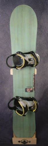 BURTON CHARGER SNOWBOARD SIZE 156 CM WITH BURTON LARGE BINDINGS