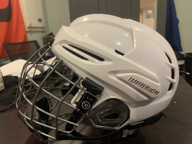 White Used Large Warrior  Krown 360 Helmet