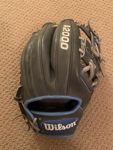 Gray Used Infield 11.5" A2000 Baseball Glove
