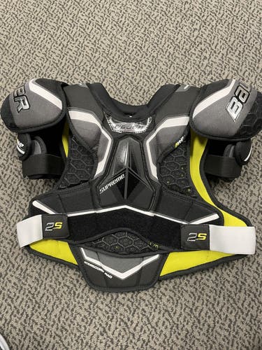 Bauer Supreme 2S Senior Large shoulder pad