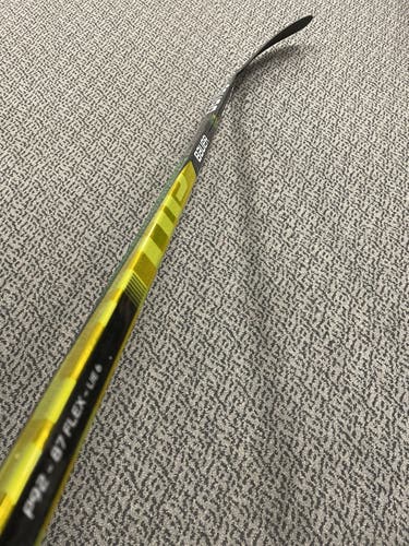 Bauer Supreme UltraSonic 87 flex P92 left hand curve