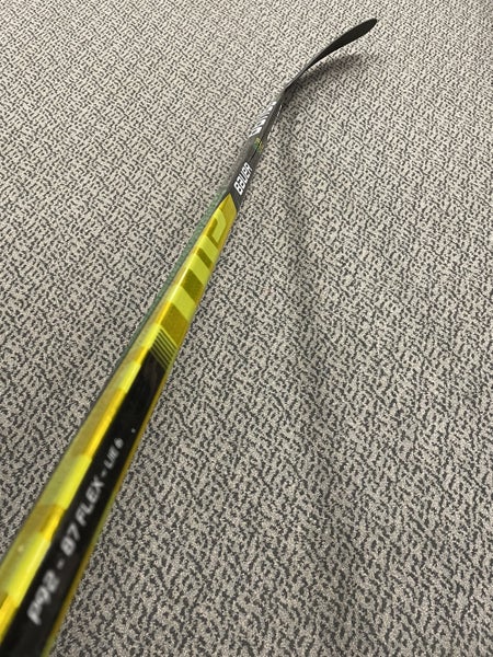 Bauer Supreme UltraSonic 87 flex P92 left hand curve