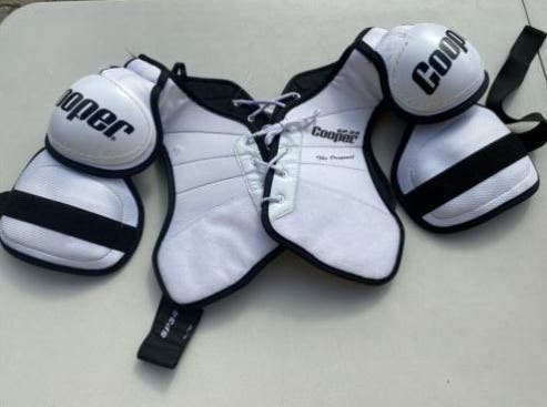Vintage Lightweight Original Cooper SP34 Hockey Shoulder Pads size MEDIUM excellent