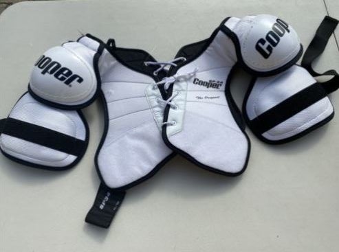 Vintage Lightweight Original Cooper SP34 Hockey Shoulder Pads size MEDIUM excellent