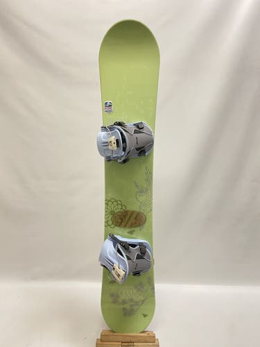 Liquid Cirrus 154 cm Snowboard With Flow Bindings