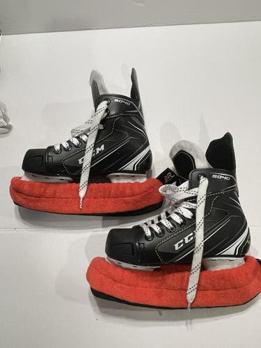 CCM ice hockey skates