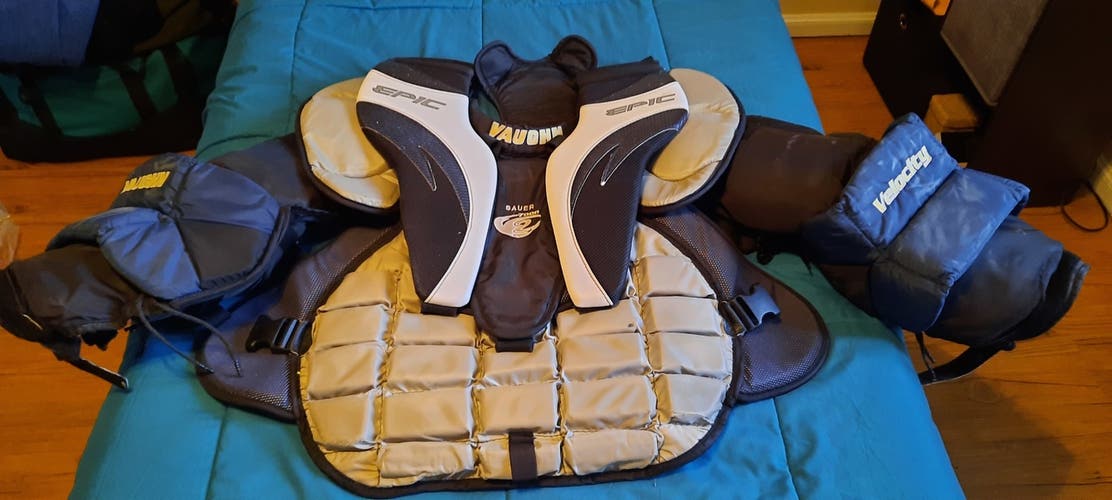 Used Senior XL Vaughn Goalie Chest Protector Pro Stock