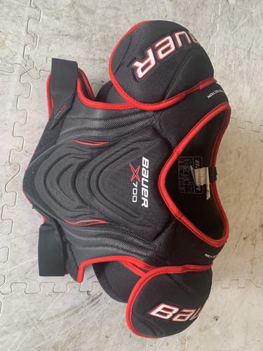 Senior Large Bauer  Vapor X700 Shoulder Pads