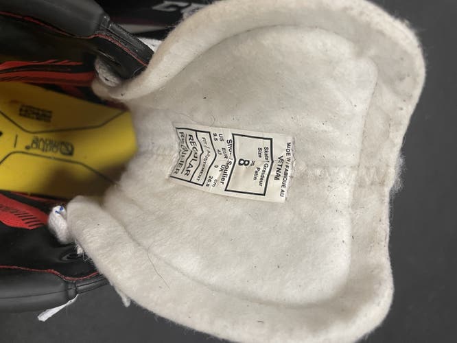 Senior CCM Regular Width  Size 8 JetSpeed FT4 Pro Hockey Skates