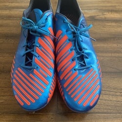 Adidas predator soccer cleats size 13.5