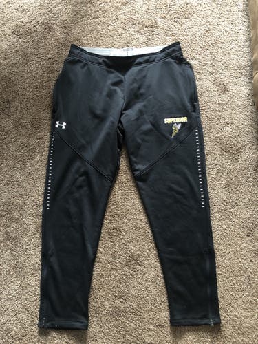 Black Used XL Under Armour Pants