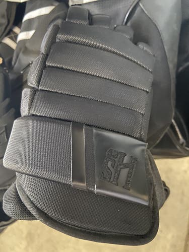 Used 13” Four Roll Style Gloves