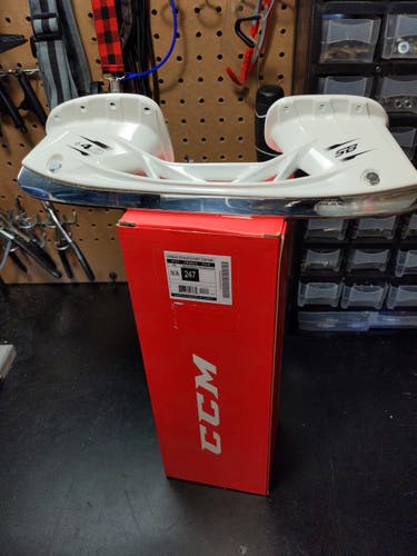 New CCM Sb 4.0 247 Holder with SB polished steel