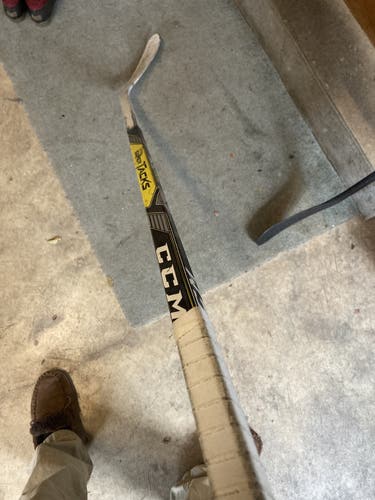Senior Right Handed Toe Pattern Pro Stock Super Tacks Hockey Stick