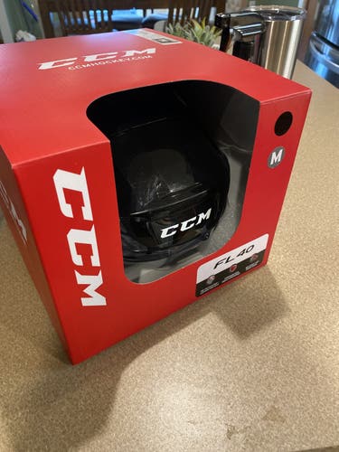 Black New Medium CCM FL40 Helmet