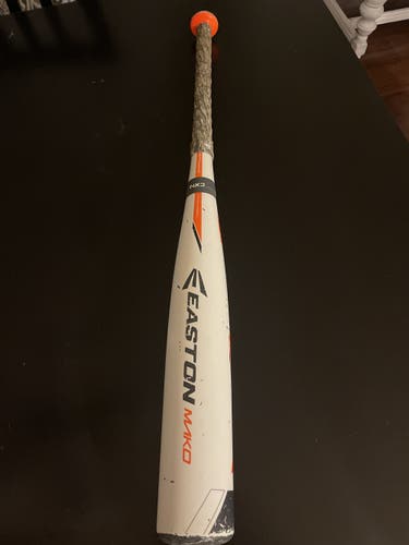Easton Mako baseball bat