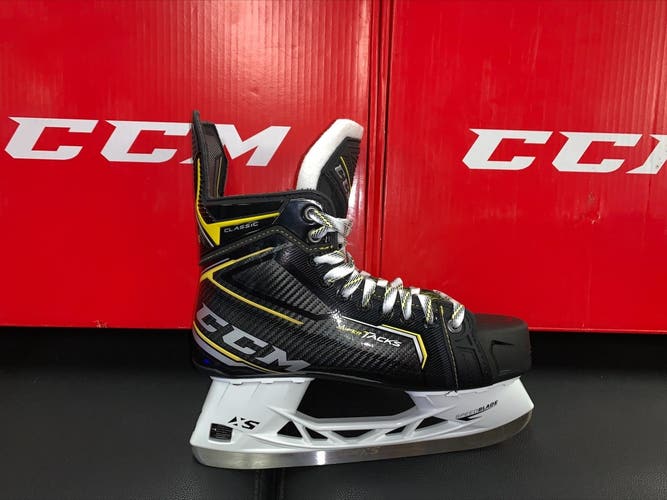 Senior New CCM Tacks Classic Pro Hockey Skates Regular Width Size 7.5