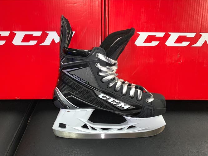 Senior New CCM RibCor MaxxPro Hockey Skates Regular Width Size 7.5