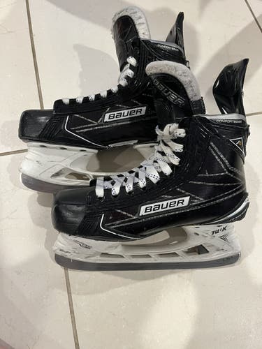Junior Bauer Regular Width Size 3 Supreme 1S Hockey Skates
