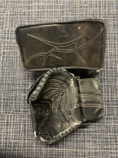 Reebok Larceny Glove Revoke blocker pro