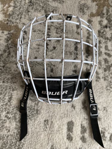 Senior Medium Bauer Full Cage Profile II Facemask