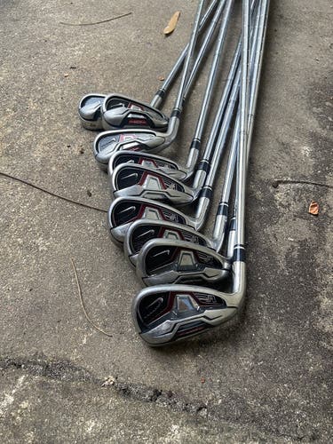 Men's Left Hand Regular Flex Steel Shaft Vrs Iron Set