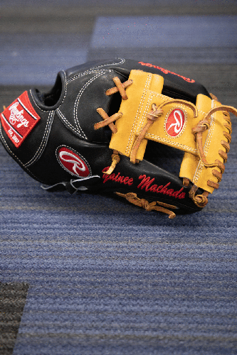 Black New Adult Rawlings Right Hand Throw Infield Heart of the Hide Baseball Glove 11.75"