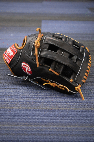 Black New Adult Rawlings Right Hand Throw Outfield Heart of the Hide Baseball Glove 12.75"