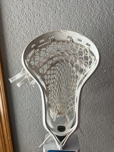 White Used Attack & Midfield Strung Vektr Head