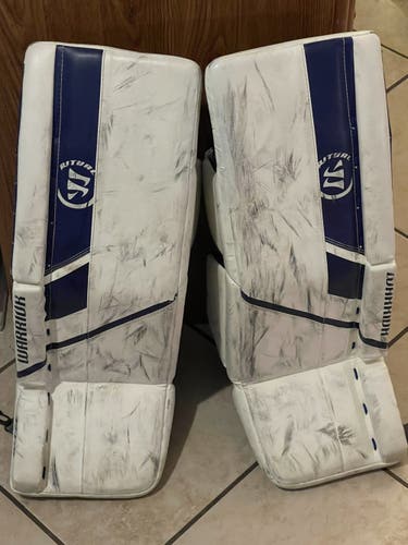 White Intermediate 26" Warrior Goalie Leg Pads