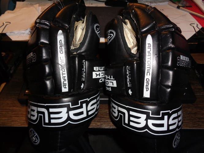 Hespeler Black Used Senior Gloves 14.5