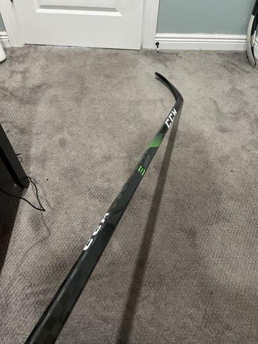 Senior Right Handed Toe Pattern Pro Stock RibCor Trigger 4 Pro Hockey Stick