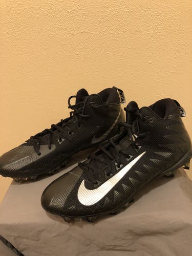 Black Adult Used Men's Size 10 (Women's 11) Nike