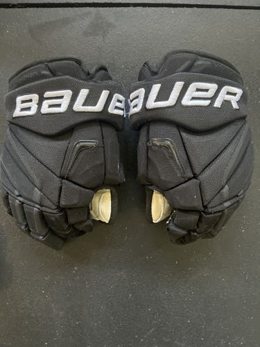 Bauer Apx2 Pro Gloves 13 inch