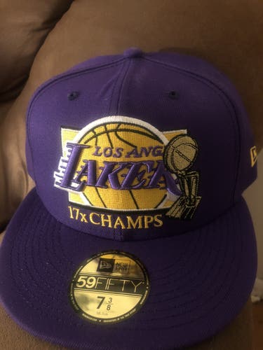 Los Angeles Lakers New Era NBA 17x Champs Fitted 7 3/8