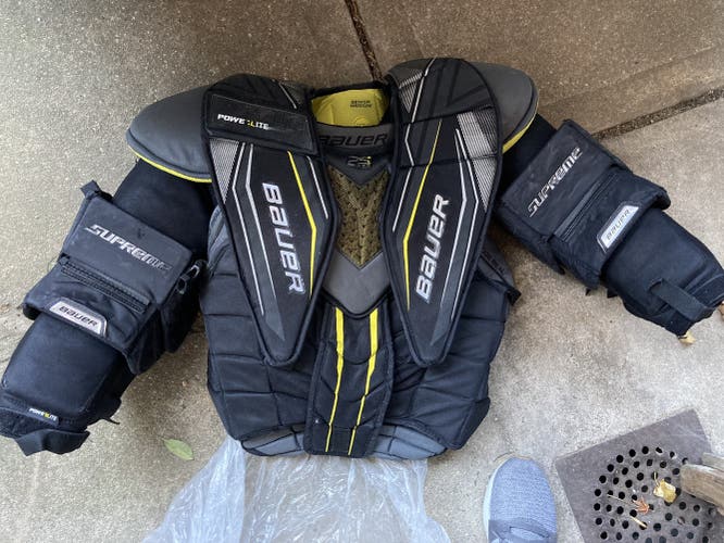 Used Medium Bauer Supreme 2S Pro Goalie Chest Protector