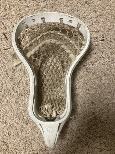 White Used Strung Bravo 1 Head
