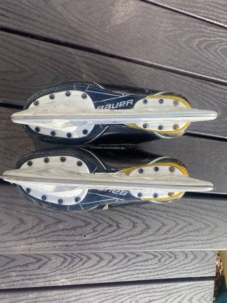 Junior Used Bauer Supreme 180 Hockey Skates Size 6