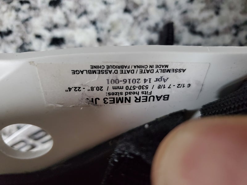 White Youth Used Bauer NME3 Goalie Mask