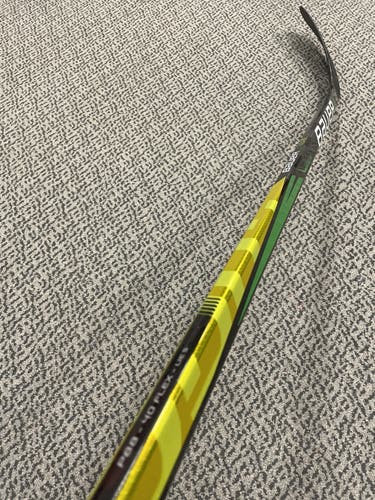 Bauer Supreme Ultra Sonic 30 Flex p28 Curve Left Hand Stick