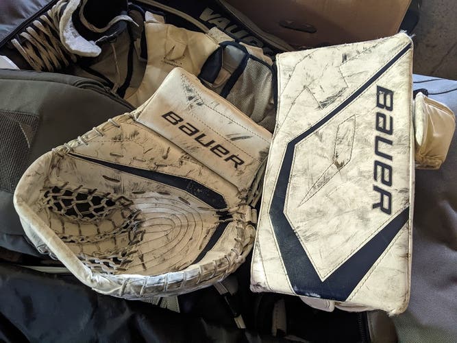 FULL RIGHTG Blue Junior Used Bauer Full Right Supreme One60 set