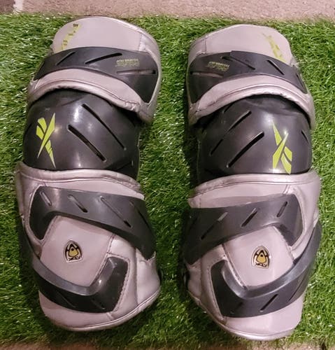 Used Large Reebok 9K Lacrosse Arm Pads