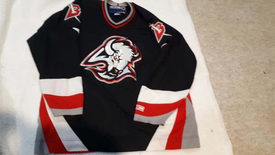 Buffalo Sabres Ram Head Men's XXL Jersey