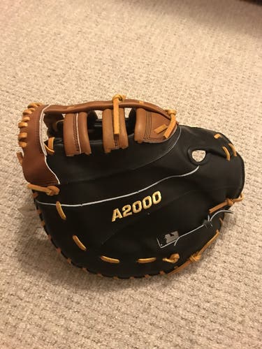 Wilson A2000 Pro Issue First Base Mitt