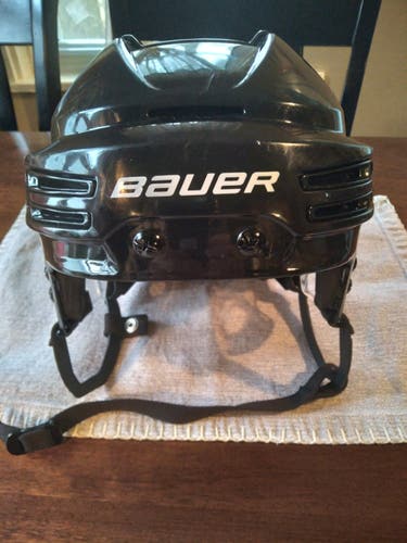 Black Helmet Used Medium Bauer Re-Akt 75